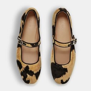 Le Monde Béryl Mary Jane in Tiger Bevilacqua Velvet (Size 39)